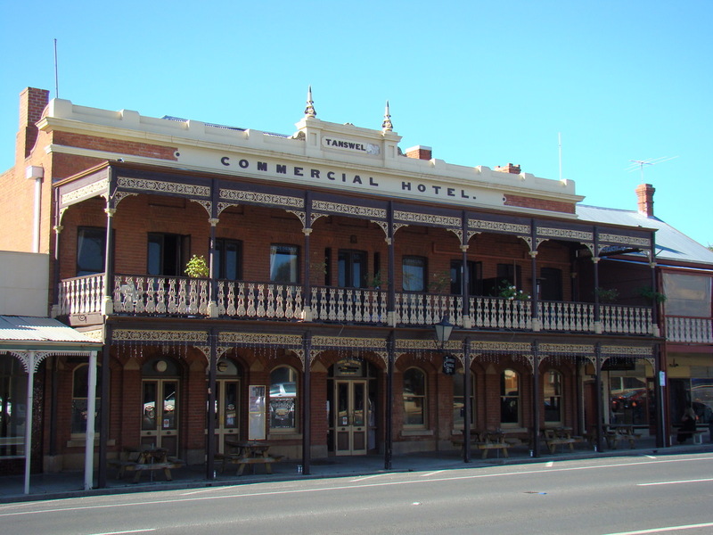 02-australia-victoria-beechworth-ned-kelly-premier.jpg