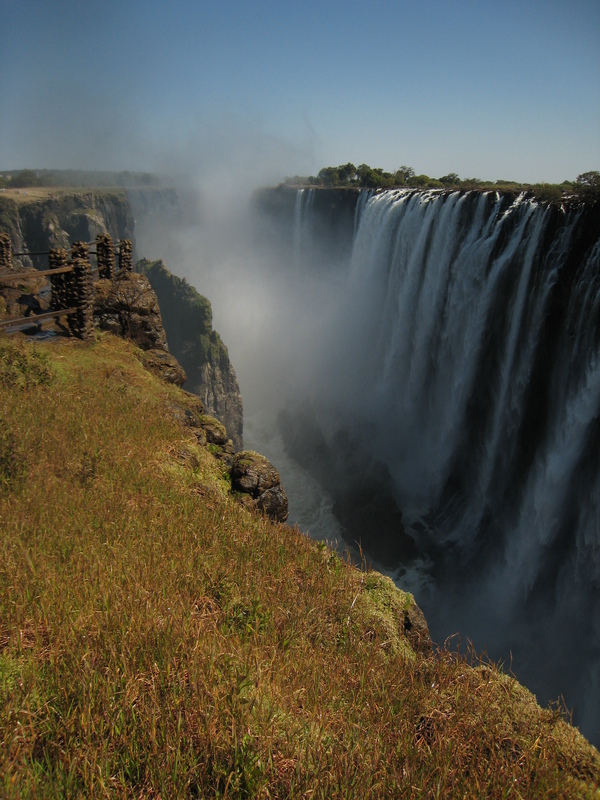 003-africa-zambia-victoria-falls.jpg