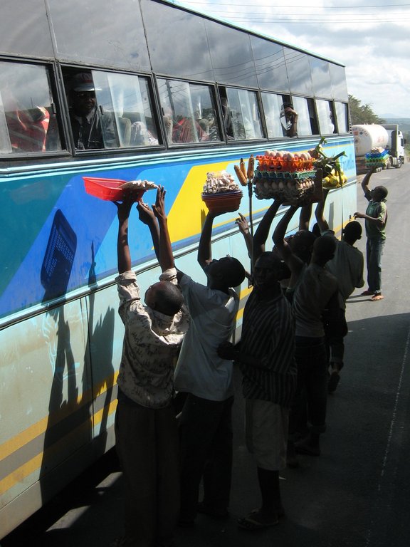 003-africa-tanzania-bus-sellers.jpg