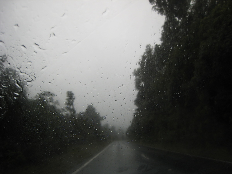 03-new-zealand-road-rain.jpg