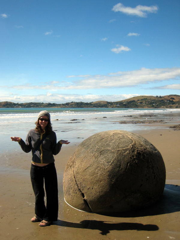 07-new-zealand-south-island-oamaru-penguin-boulders.jpg