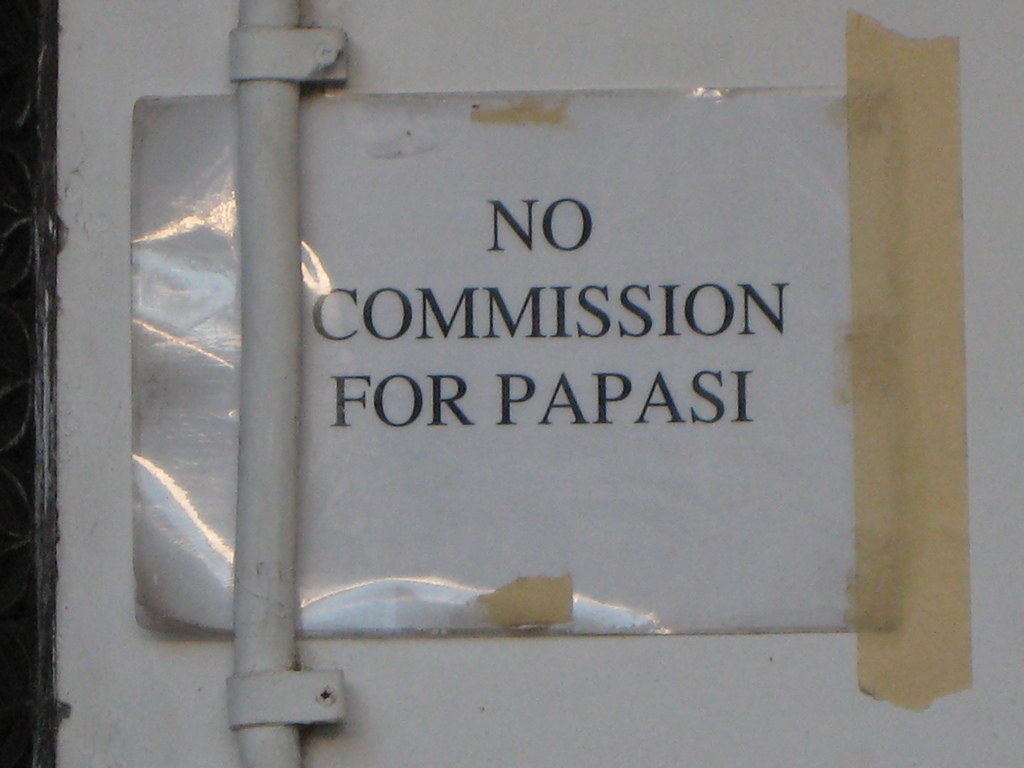 007-no-commission-for-papasi.jpg