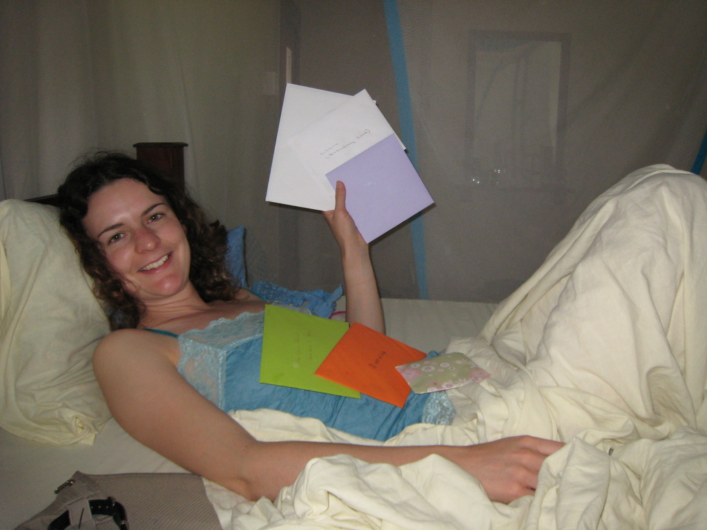 001-sq-in-bed.jpg